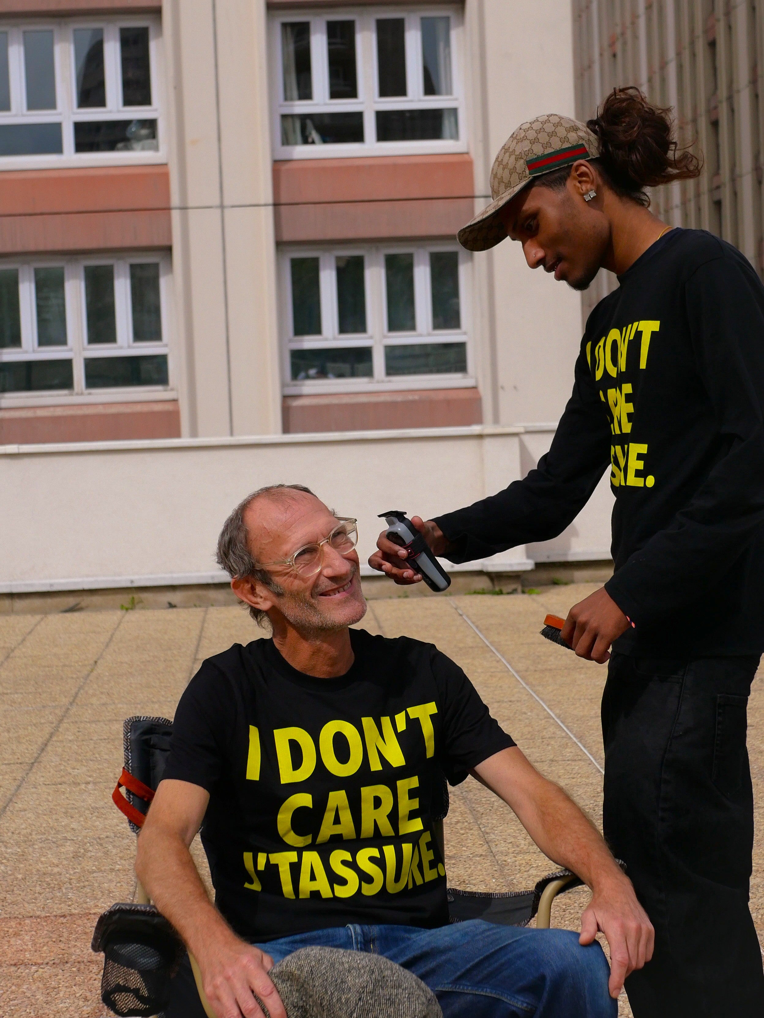 BLACK LONG SLEEVE | I'DON'T CARE J'TASSURE